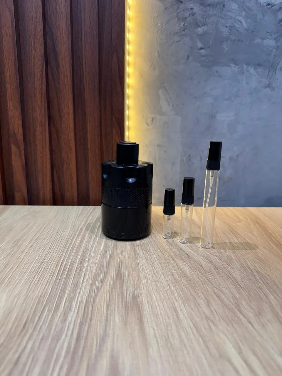 The Most Wanted de Azzaro con decants